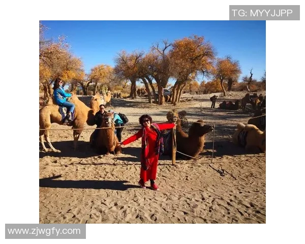 三玖与足球明星亲密合影展现青春活力与梦想追逐的完美瞬间